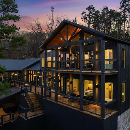20 Guests, 2 Pets, 1 Epic Escape - Midnight Skies